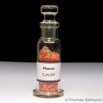 Phenol in Flasche