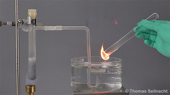 1,2-Dibromethan reagiert mit Zink